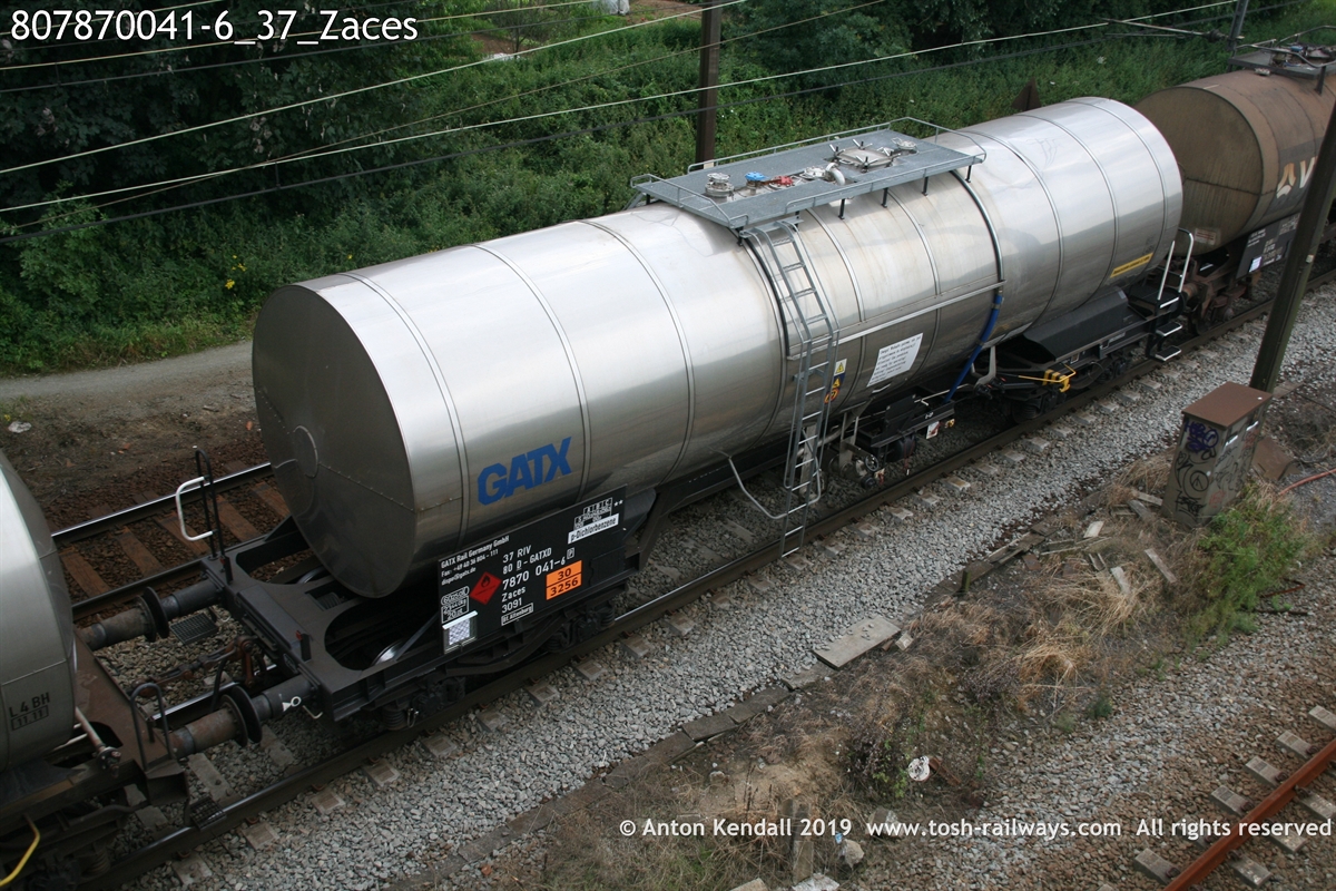 807870041-6_37_Zaces.jpg